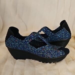 bernie mev. Blue and Black Woven Wedges